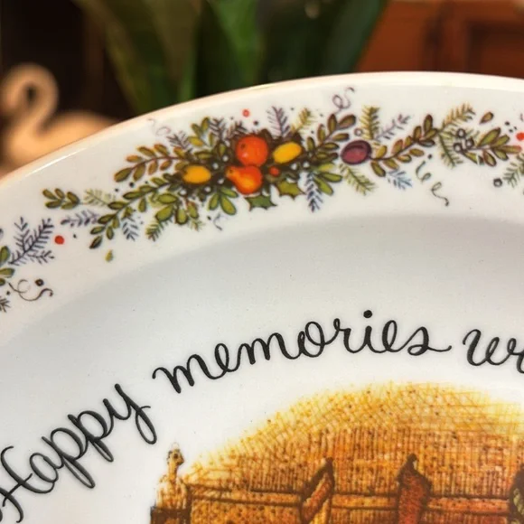 Holly Hobbie Christmas Plate - Picture 6 of 8